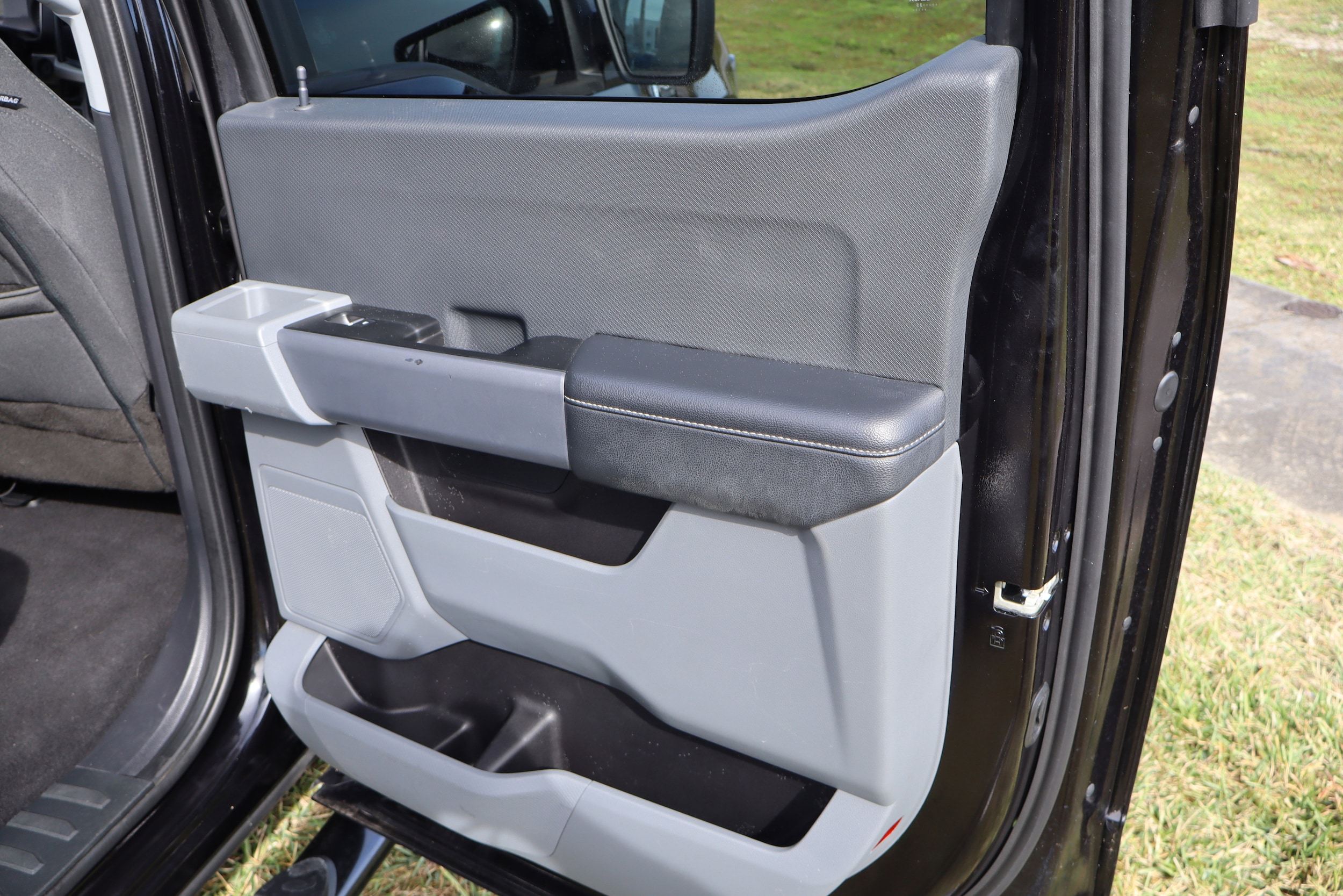 2023 Ford F-150 XLT - Photo 17