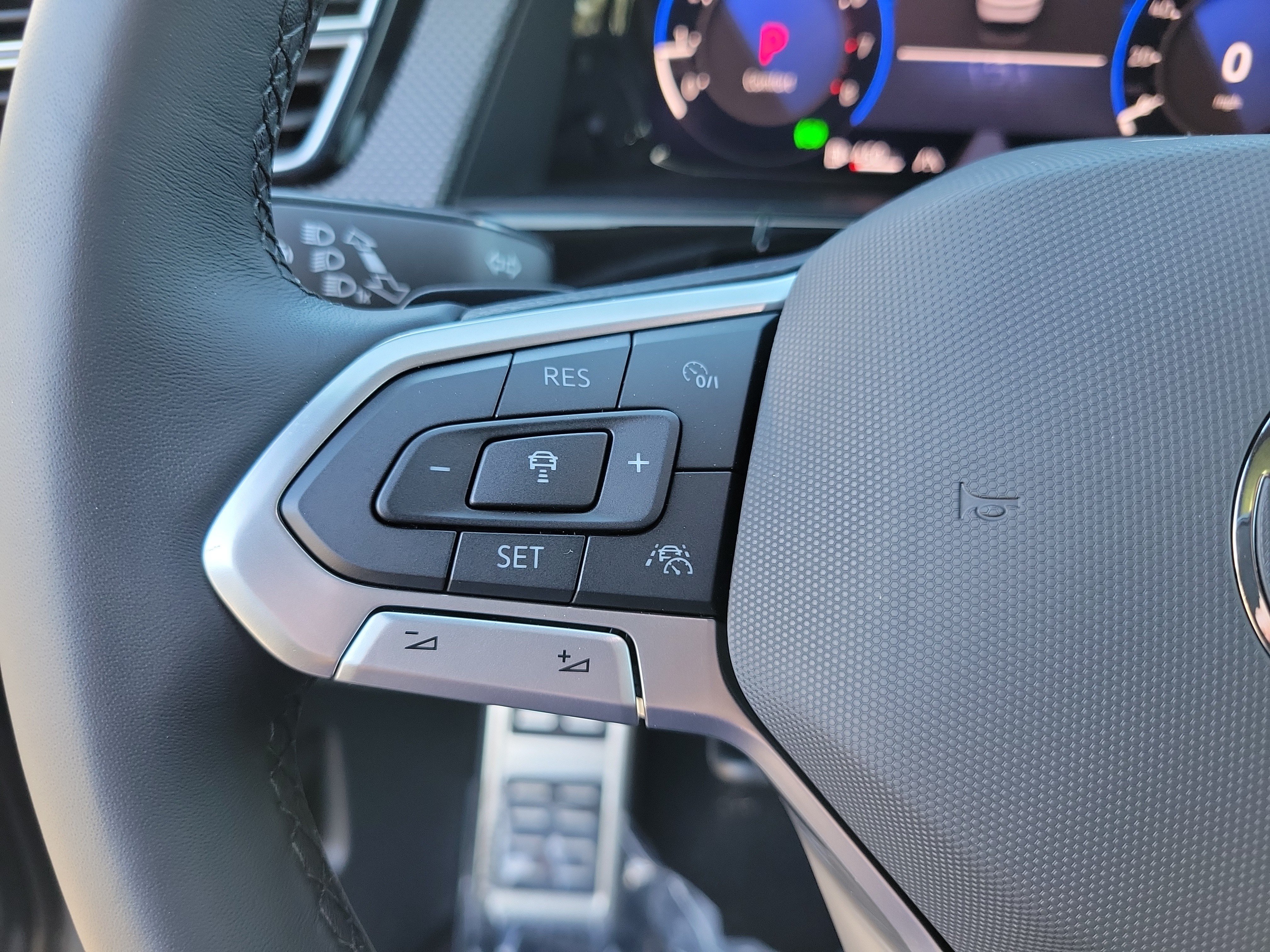 2026 Volkswagen Atlas Cross Sport SEL R-LINE - Photo 22