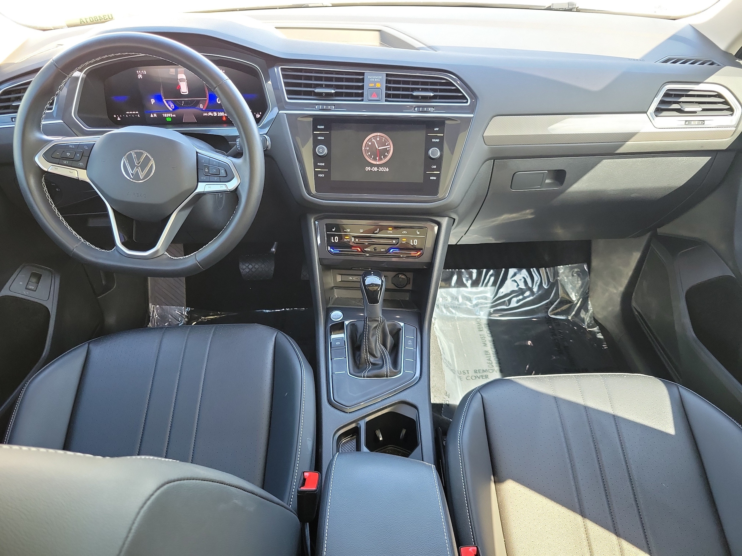 2024 Volkswagen Tiguan SE - Photo 13