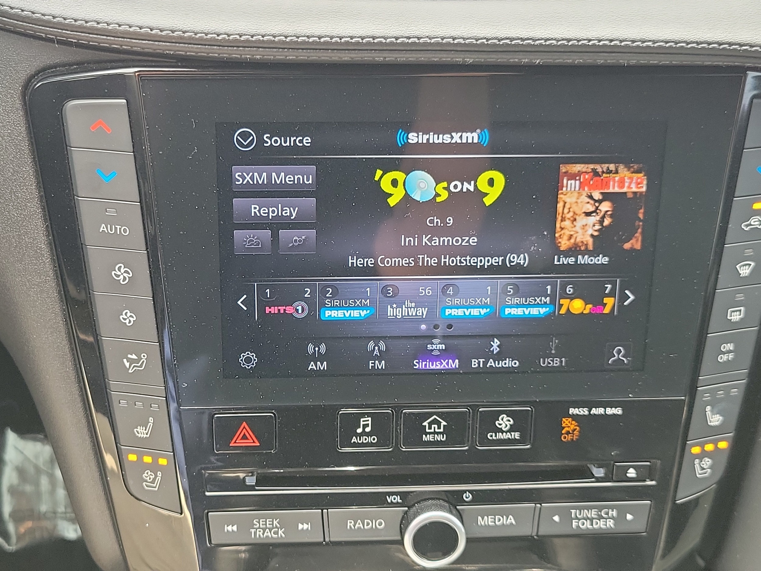 2022 INFINITI QX55 Essential - Photo 24