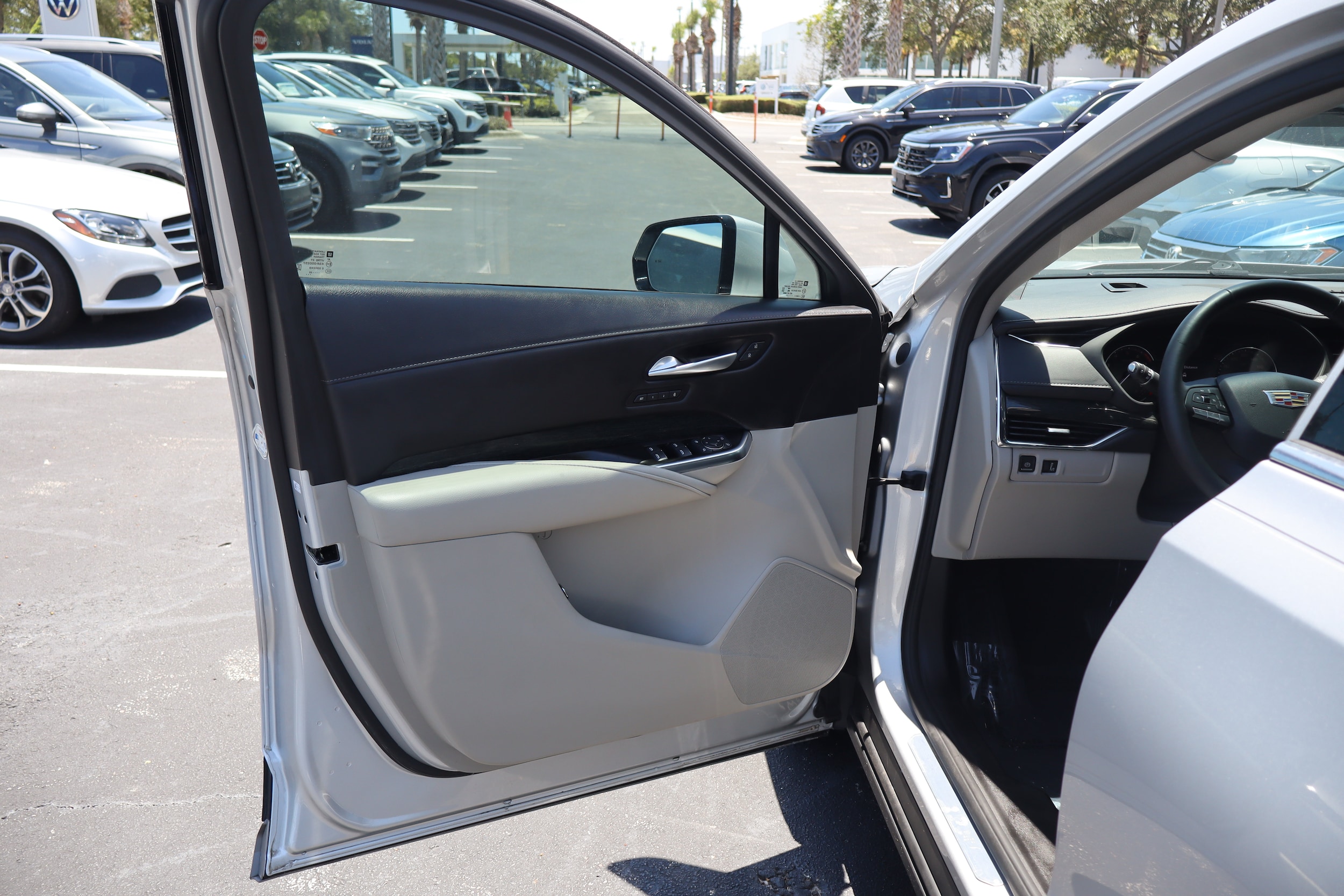 2022 Cadillac XT4 Premium Luxury - Photo 10
