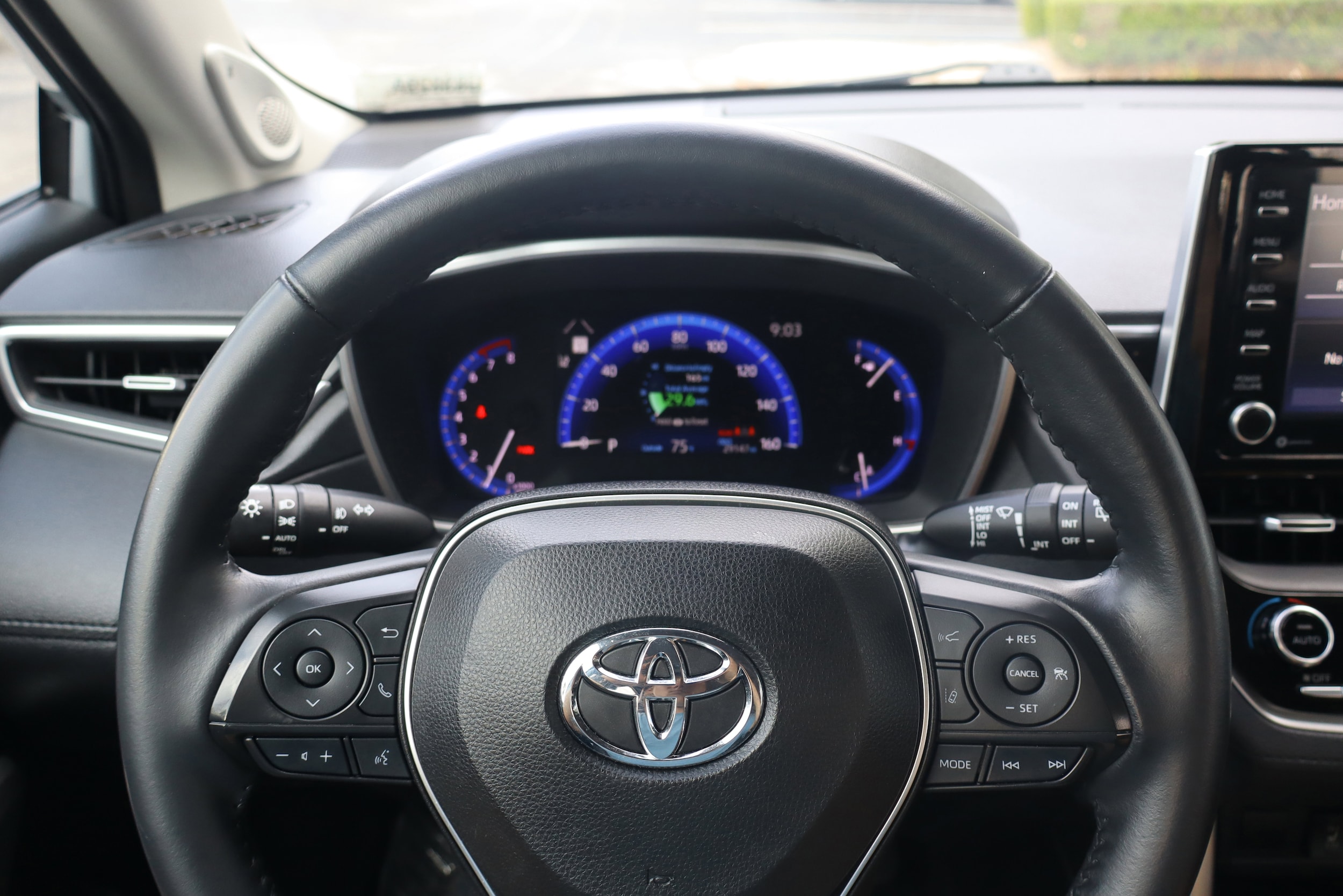 2022 Toyota Corolla Cross XLE - Photo 17