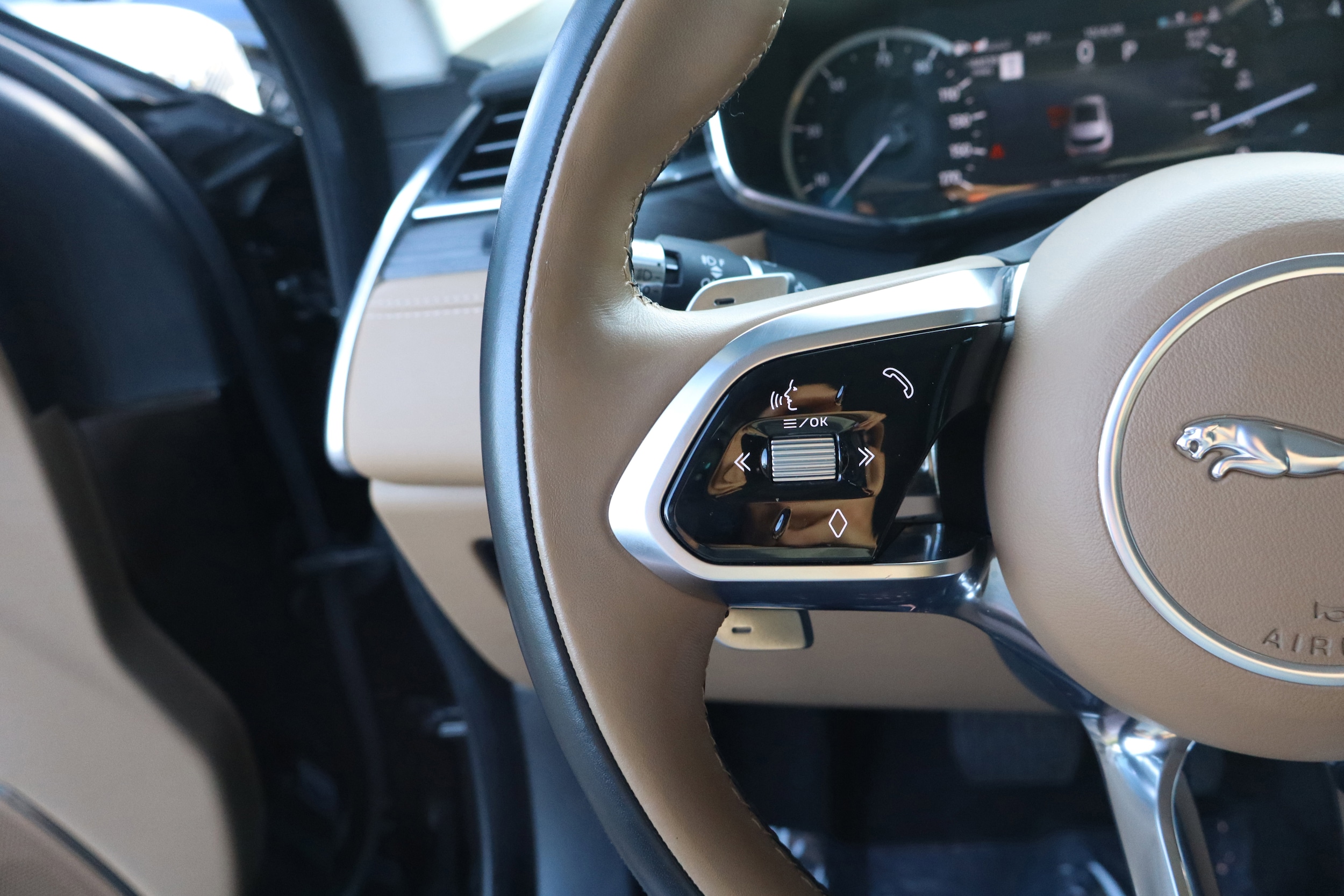 2022 Jaguar F-Pace S - Photo 21