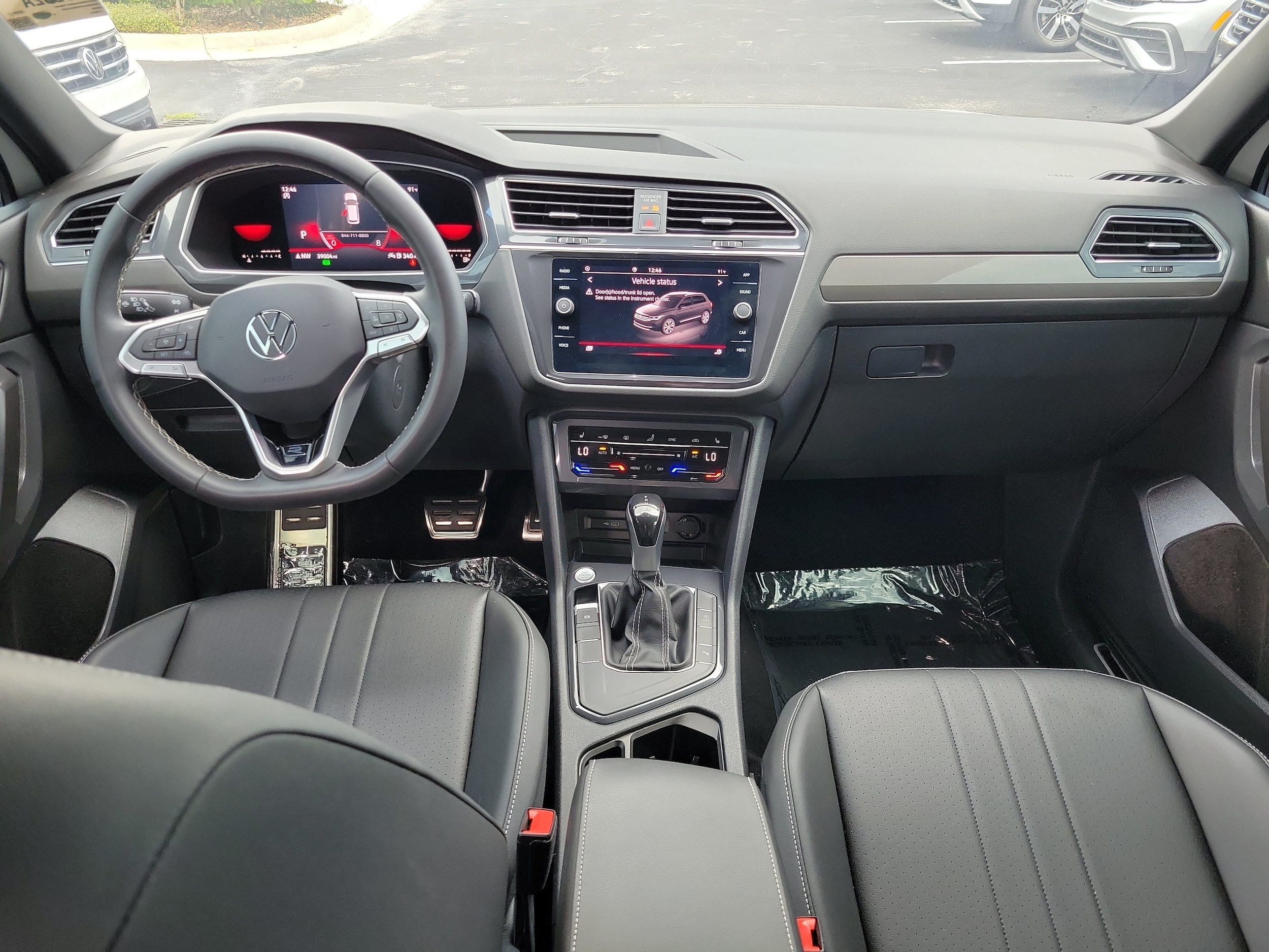 2023 Volkswagen Tiguan SE R-LINE BLACK - Photo 12