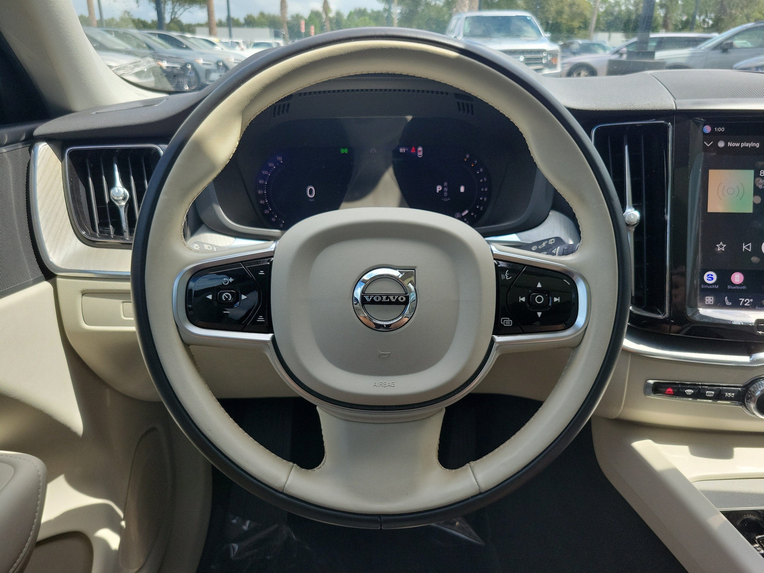 2024 Volvo XC60 Plus - Photo 16