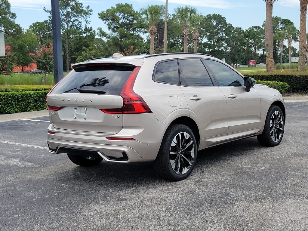 New 2026 Volvo XC60 Plug-In Hybrid T8 Plus SUV