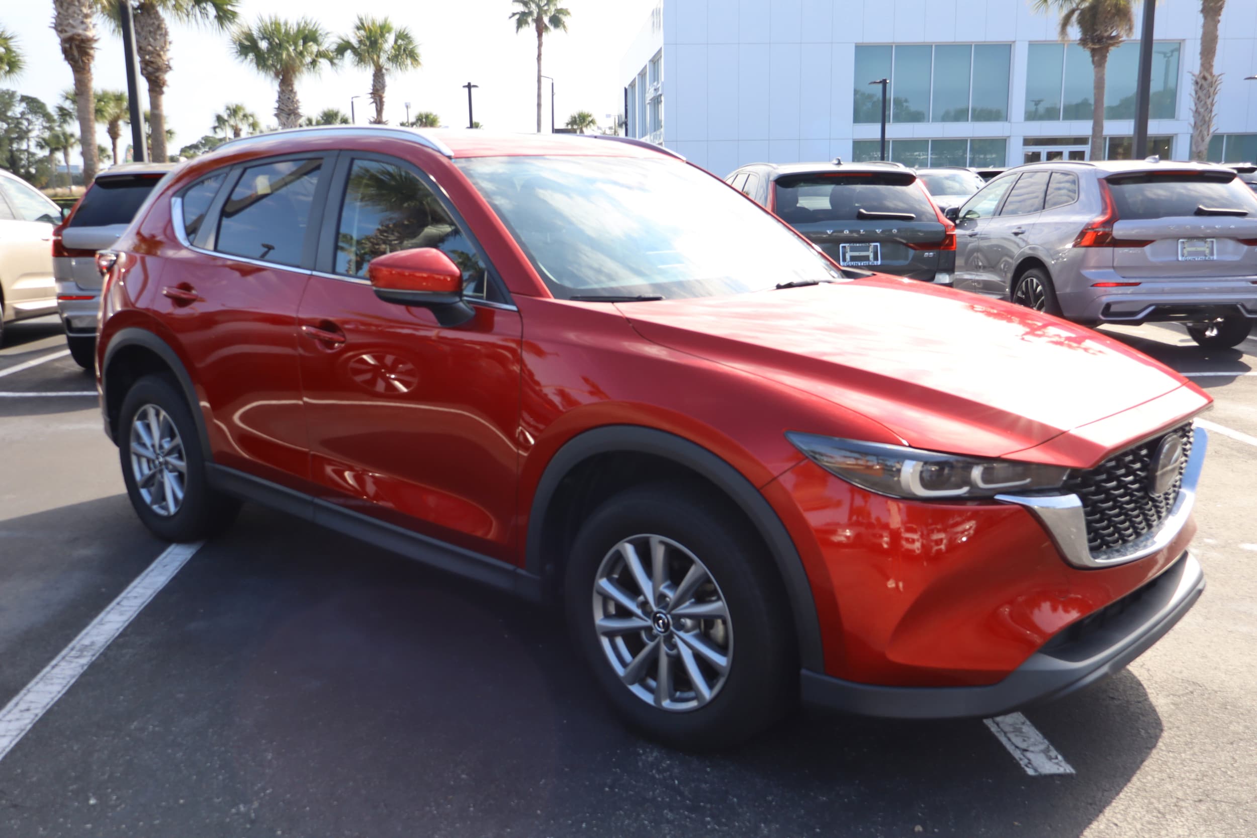 2022 Mazda CX-5 S Preferred package's photo