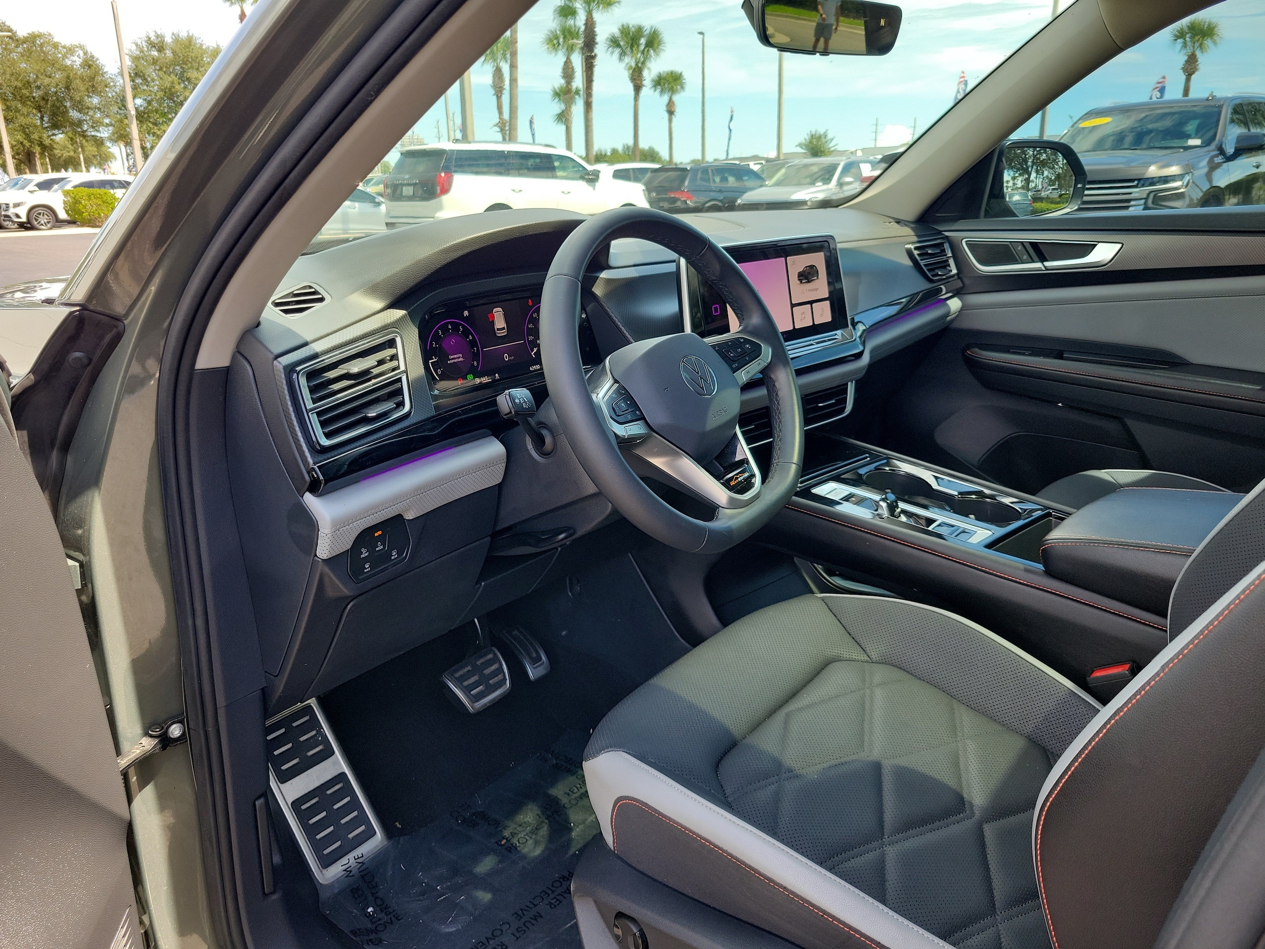 2024 Volkswagen Atlas Atlas Peak Edition - Photo 18