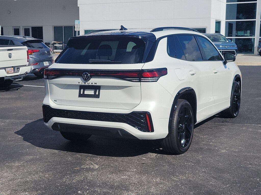New 2026 Volkswagen Tiguan 2.0T SE R-Line Black SUV
