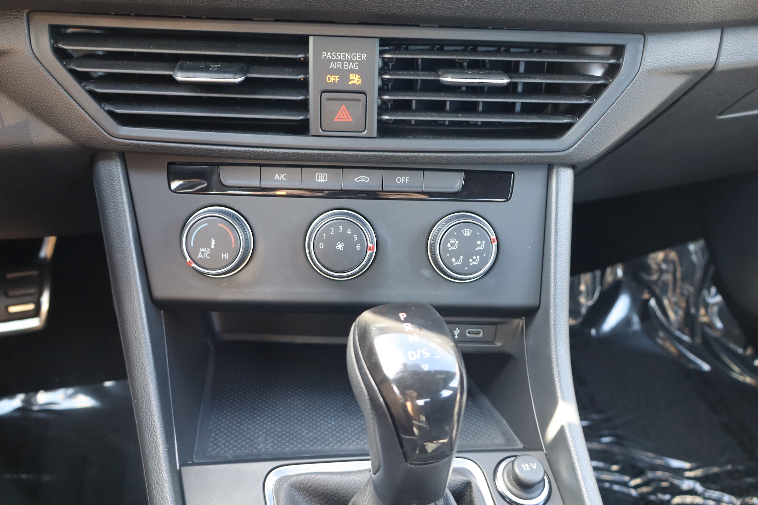 2023 Volkswagen Jetta Sport - Photo 19