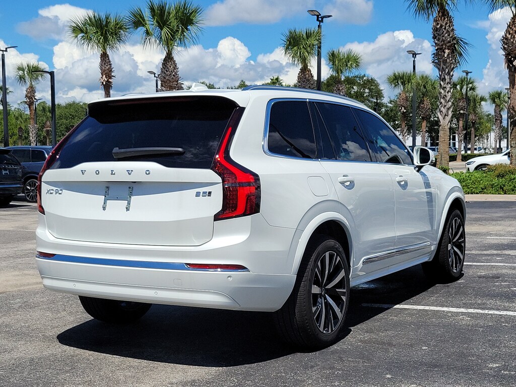 New 2026 Volvo XC90 B5 Core SUV