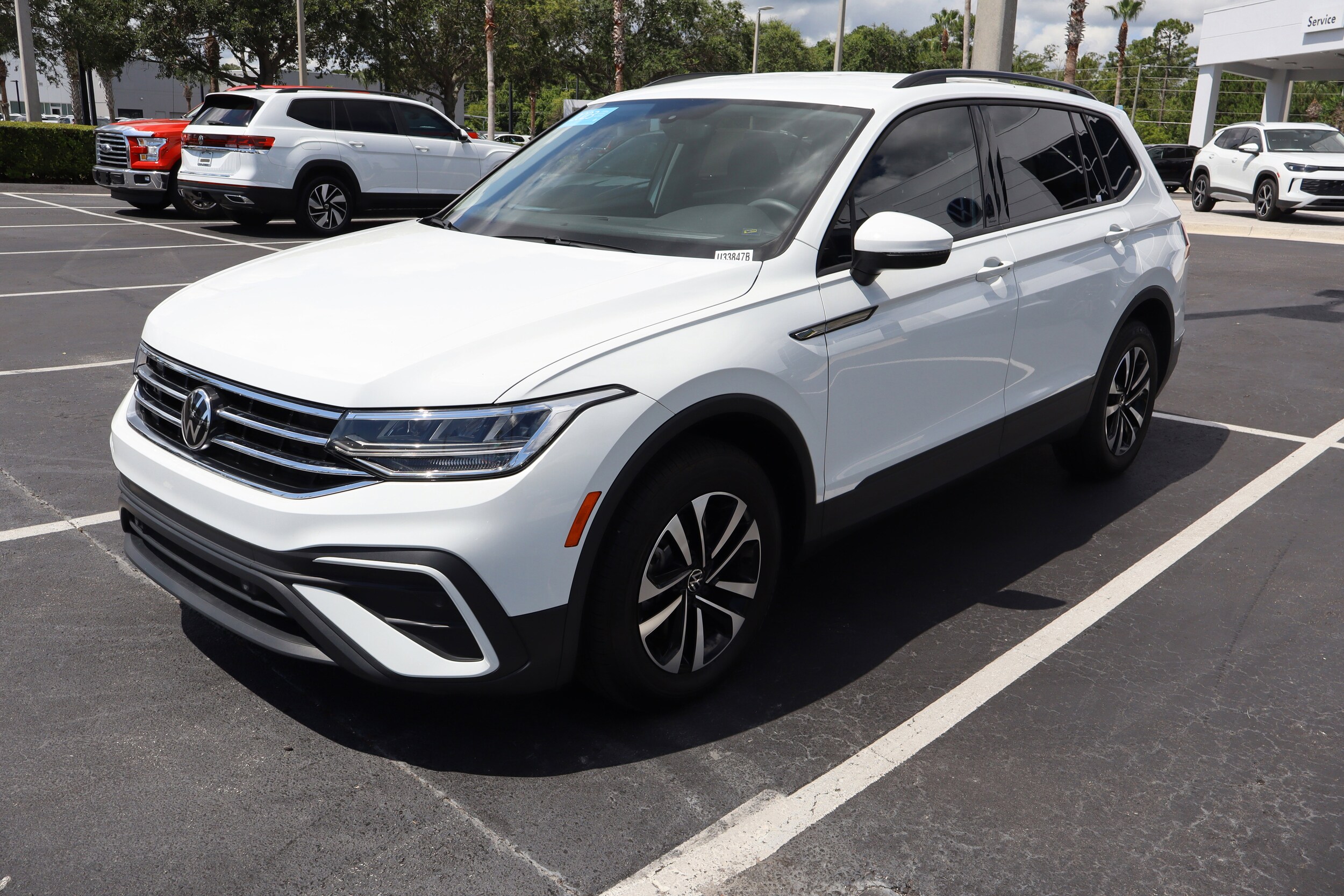 2023 Volkswagen Tiguan S photo 3