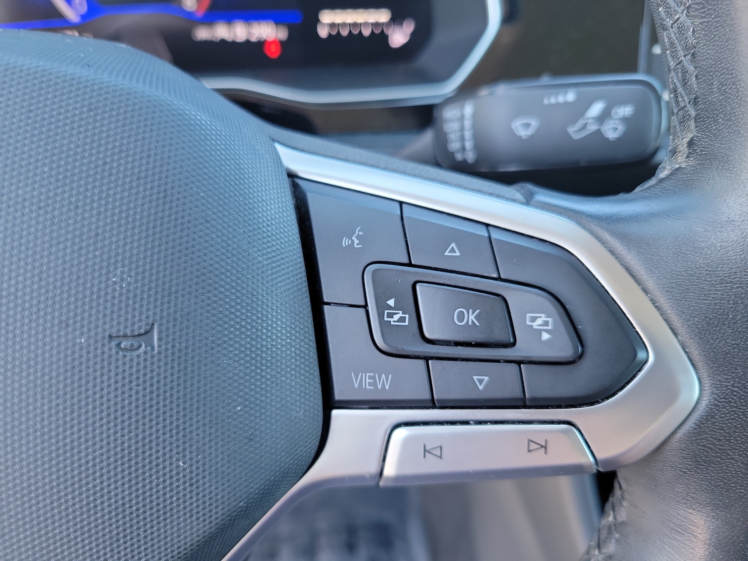 2024 Volkswagen Jetta SE - Photo 19