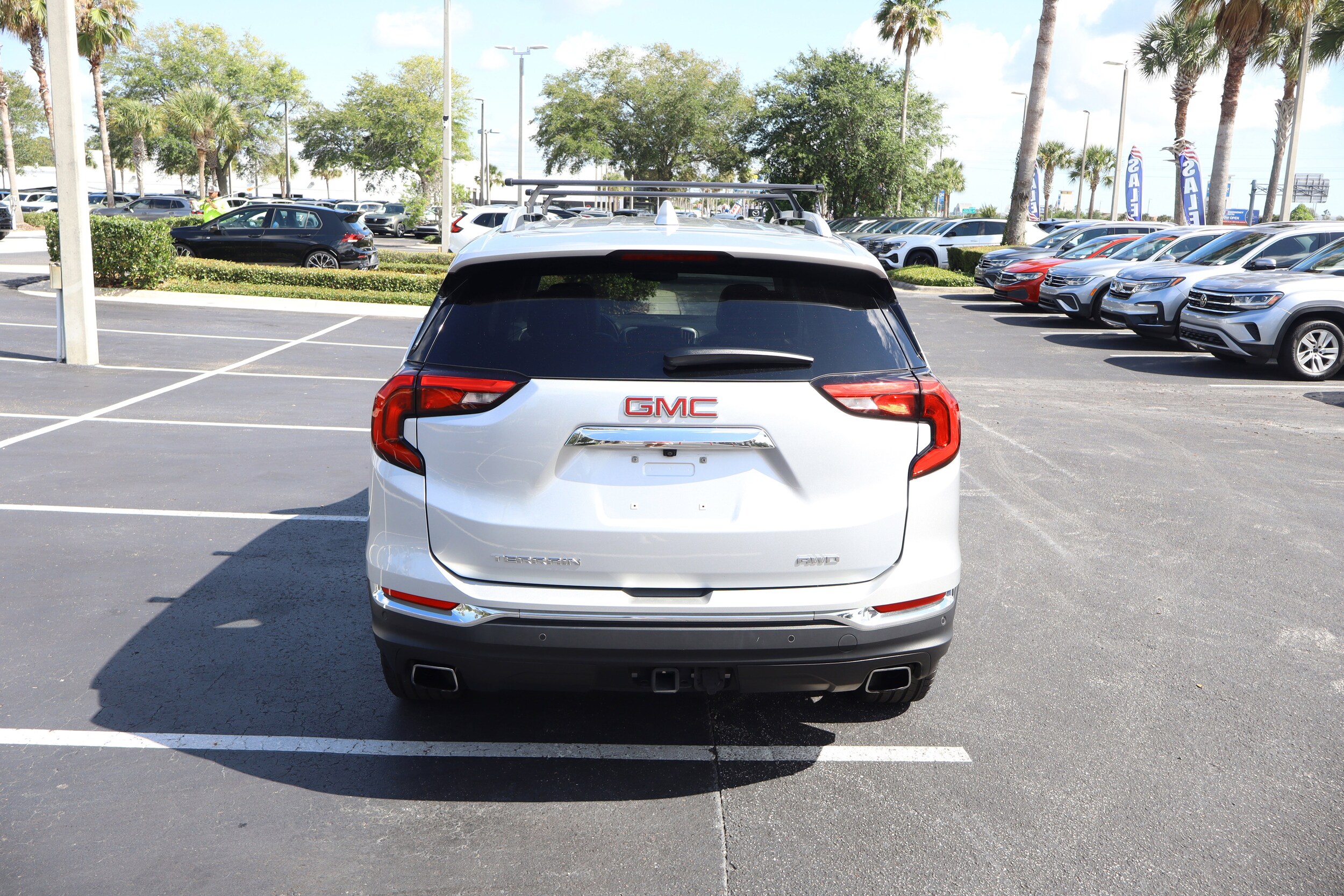 2020 GMC Terrain SLT - Photo 6