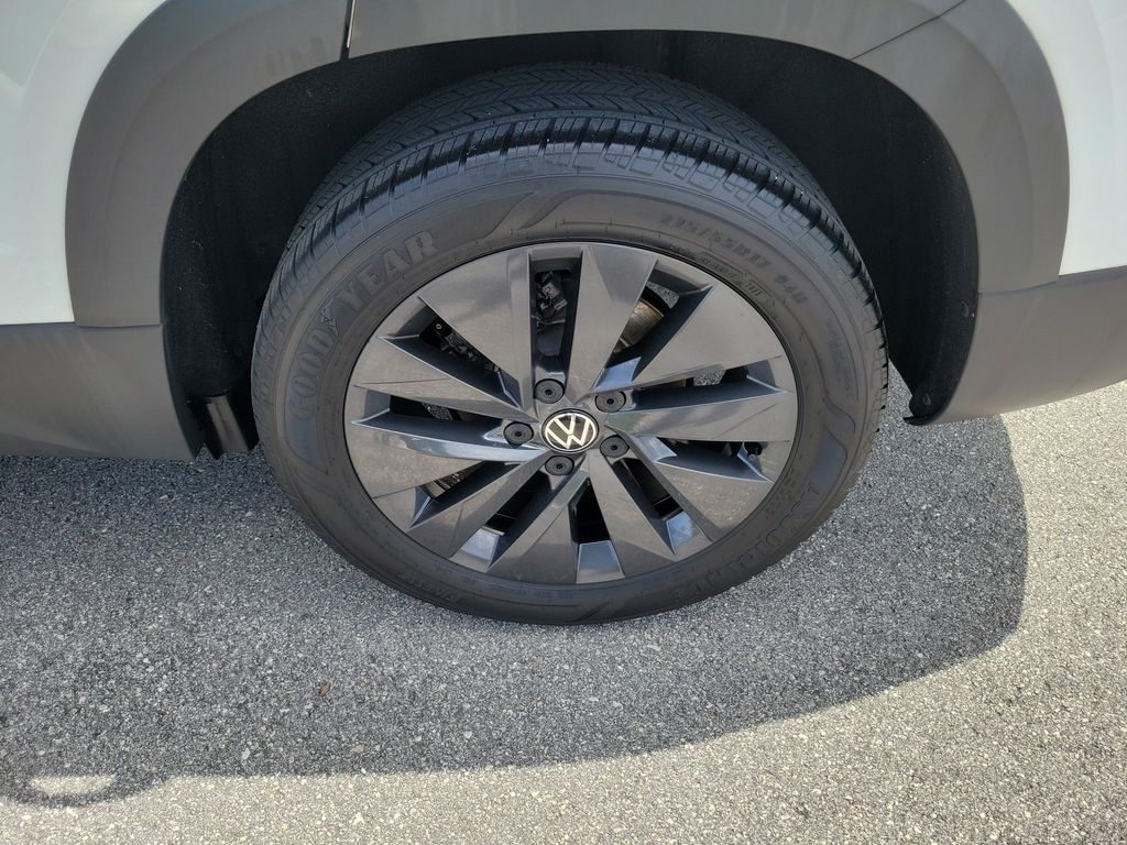 2023 Volkswagen Taos S - Photo 7