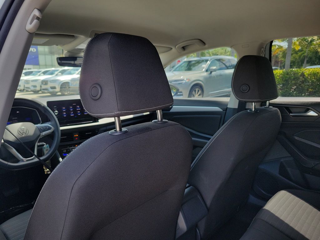 2025 Volkswagen Jetta S - Photo 11