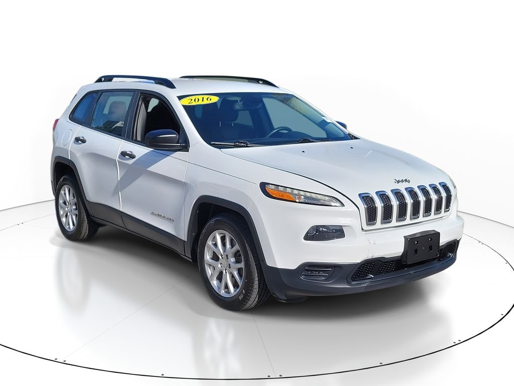 Used 2016 Jeep Cherokee Sport FWD SUV