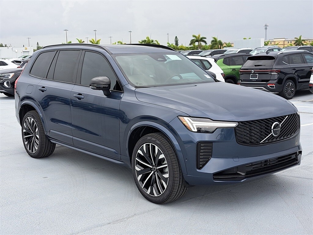 New 2026 Volvo XC90 plug-in hybrid T8 Ultra Dark Theme 6-Seater SUV