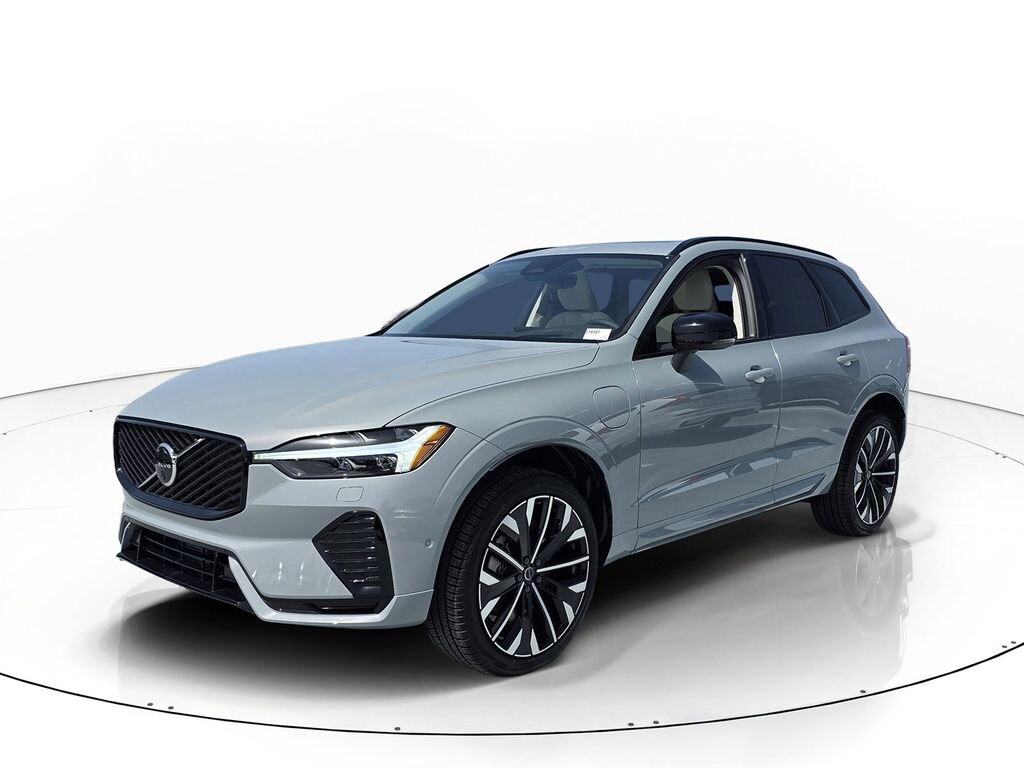 New 2026 Volvo XC60 plug-in hybrid T8 Ultra SUV