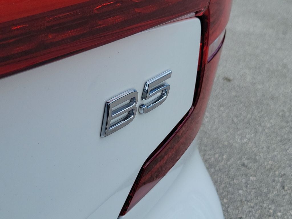 2024 Volvo S60 Plus - Photo 6