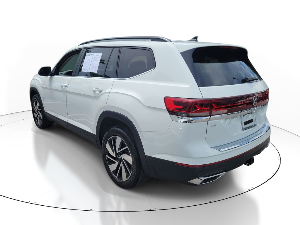 2024 Volkswagen Atlas SE w/Tech - Photo 3