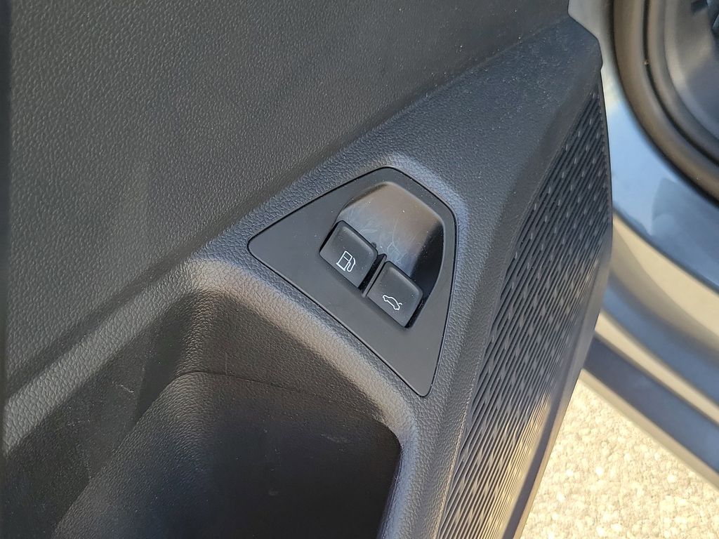 2023 Volkswagen Jetta S - Photo 16