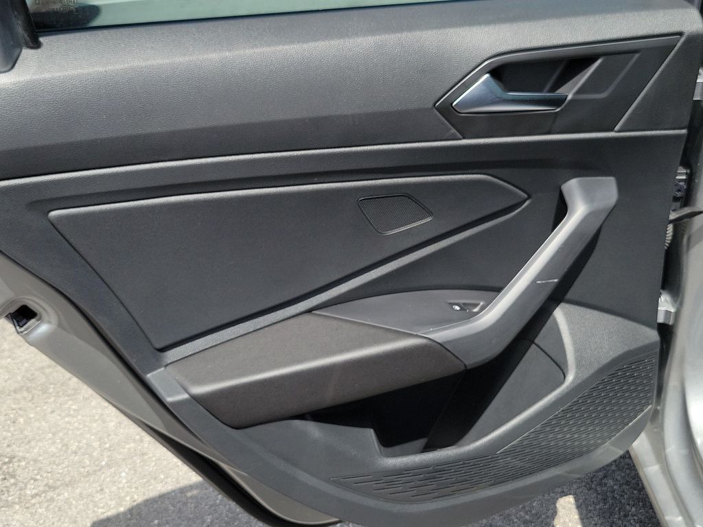 2024 Volkswagen Jetta S - Photo 8
