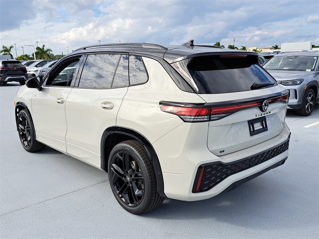 New 2026 Volkswagen Tiguan 2.0T SE SUV