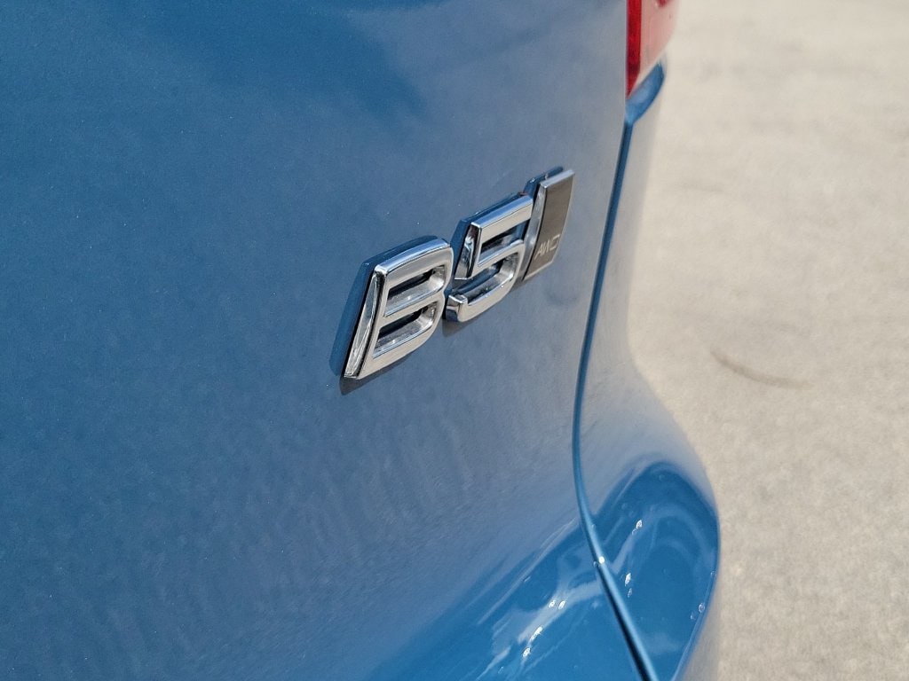 2024 Volvo XC40 Plus - Photo 6