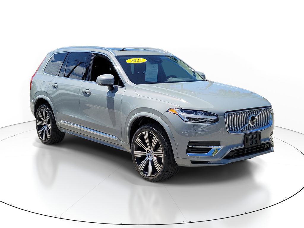 2025 Volvo XC90 T8 Recharge Plus Bright 7-Seat 4WD's photo