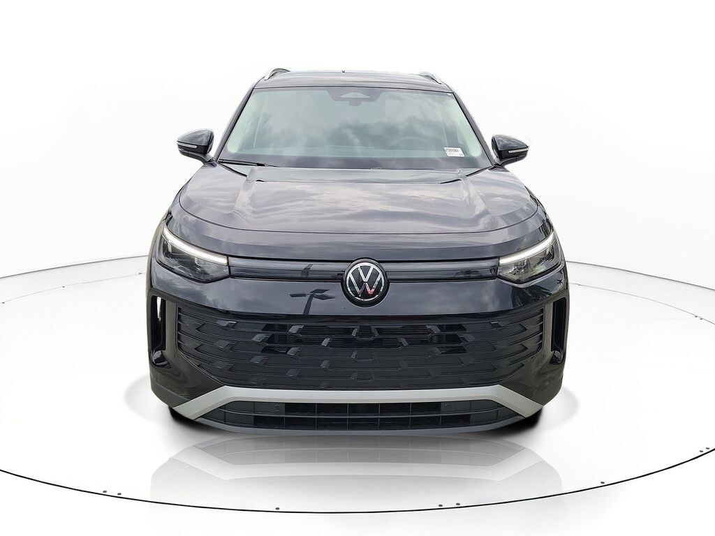 New 2026 Volkswagen Tiguan 2.0T SE SUV