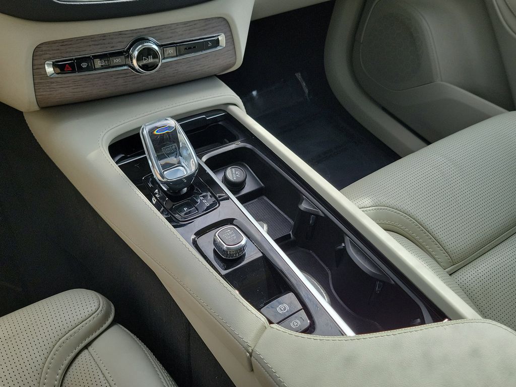 2023 Volvo XC90 Ultimate - Photo 30