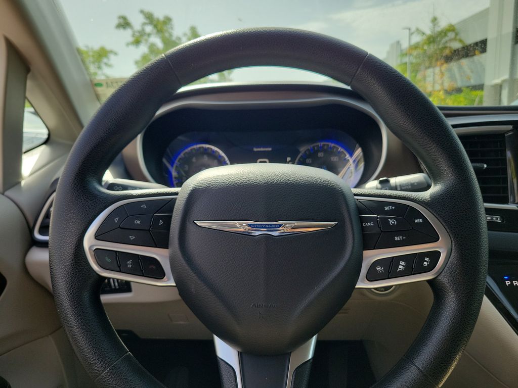 2019 Chrysler Pacifica Touring Plus - Photo 22
