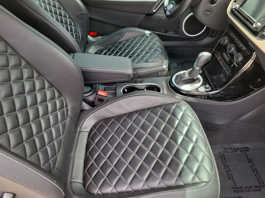 2019 Volkswagen Beetle SE - Photo 30