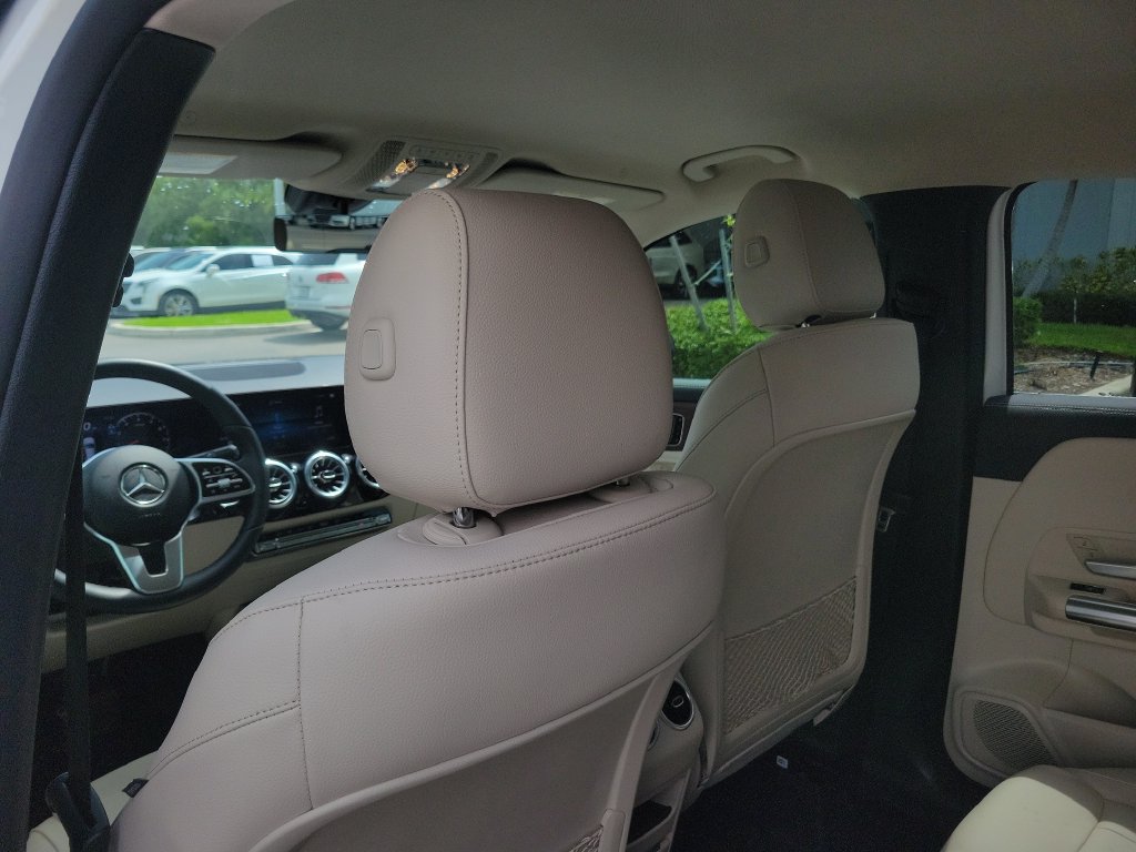 2023 Mercedes-Benz GLA Base - Photo 12
