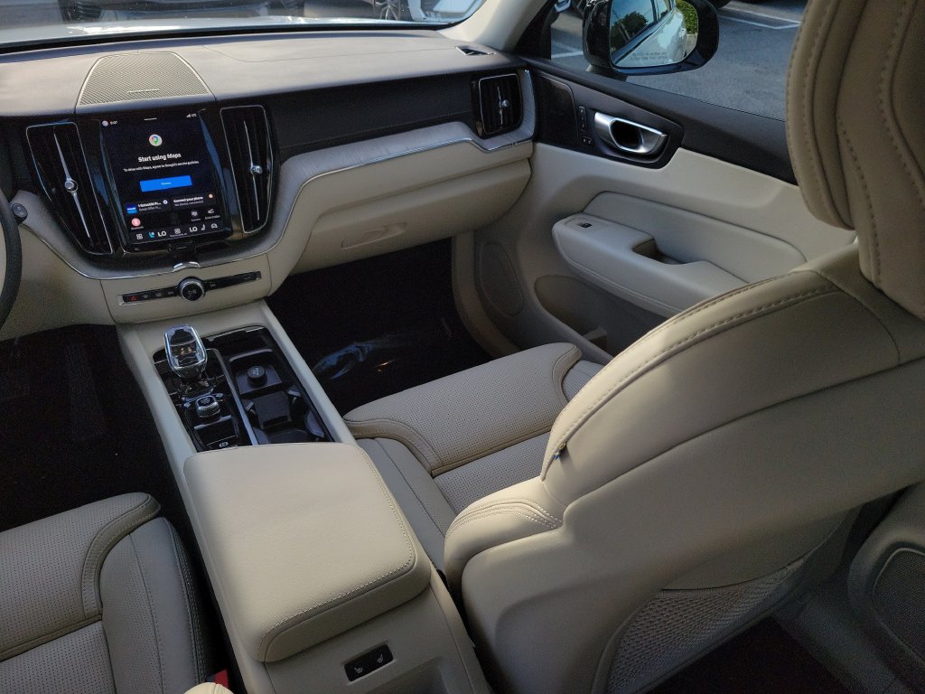 2025 Volvo XC60 Ultra - Photo 16
