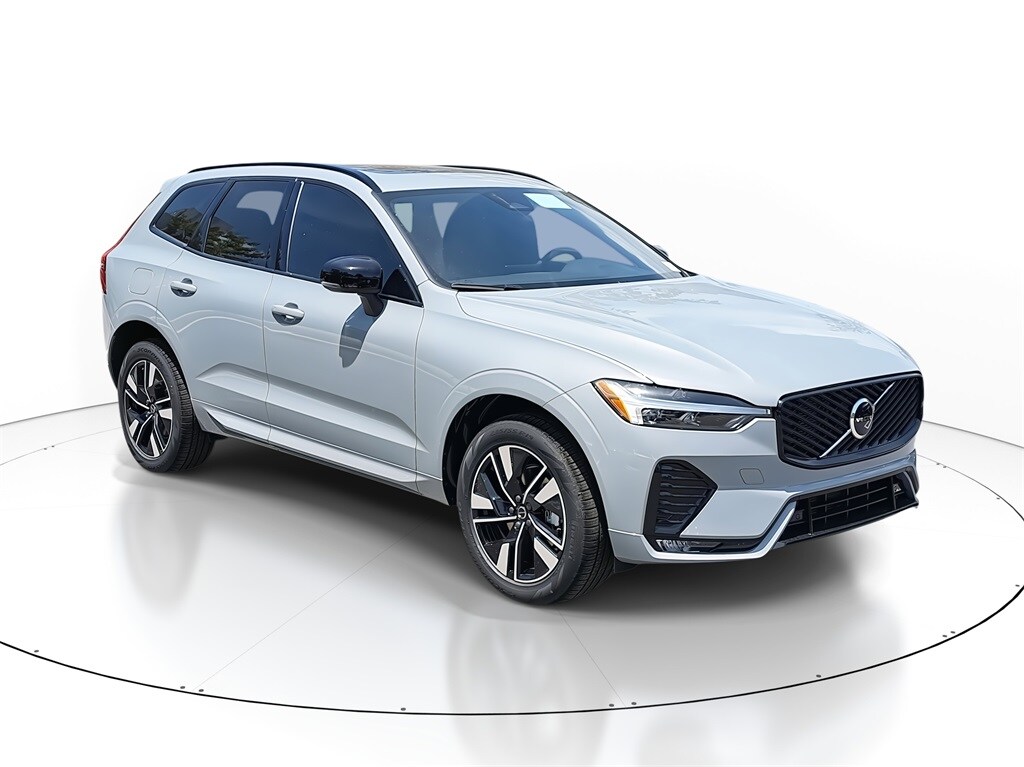 New 2026 Volvo XC60 B5 Core SUV