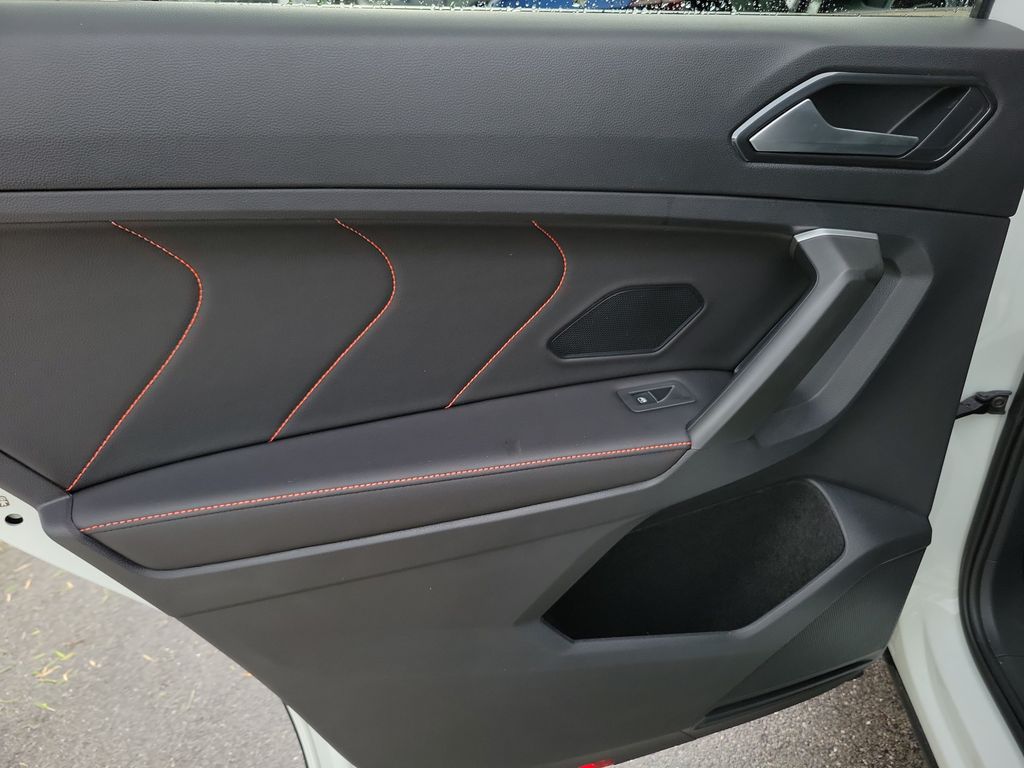 2024 Volkswagen Tiguan Wolfsburg Edition - Photo 10