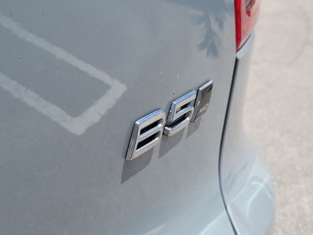 2024 Volvo XC40 Plus - Photo 6