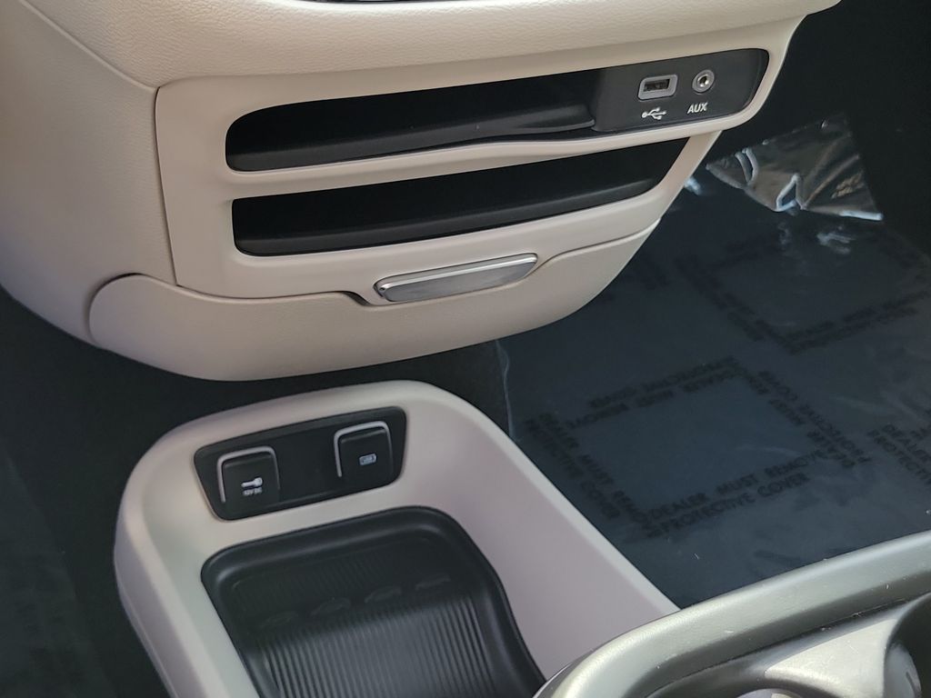2019 Chrysler Pacifica Touring Plus - Photo 30