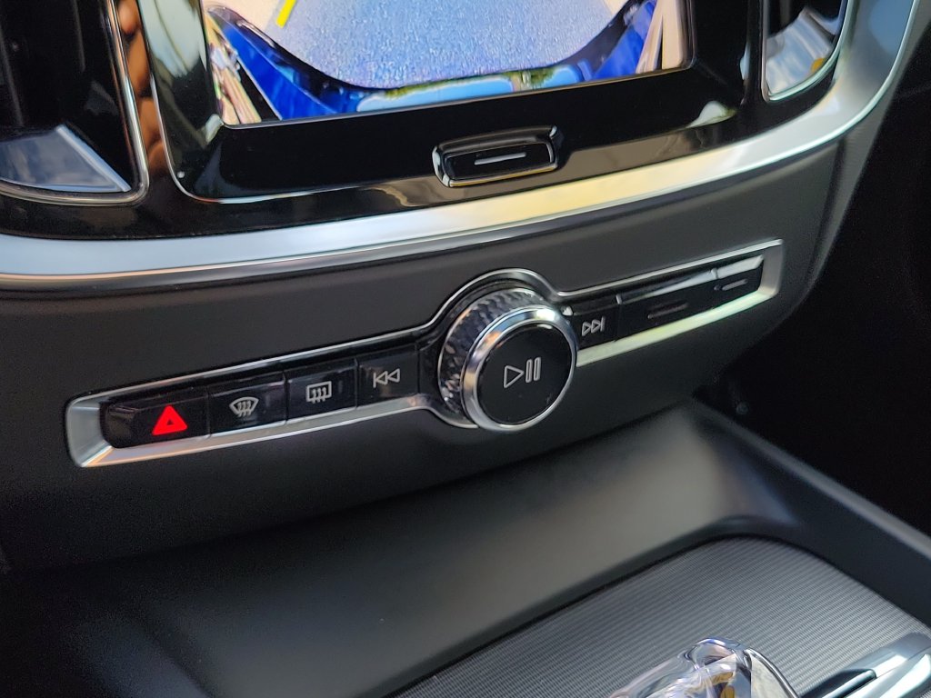 2024 Volvo S60 Plus - Photo 29