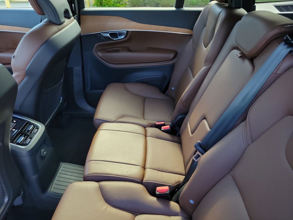 2023 Volvo XC90 Plus - Photo 13