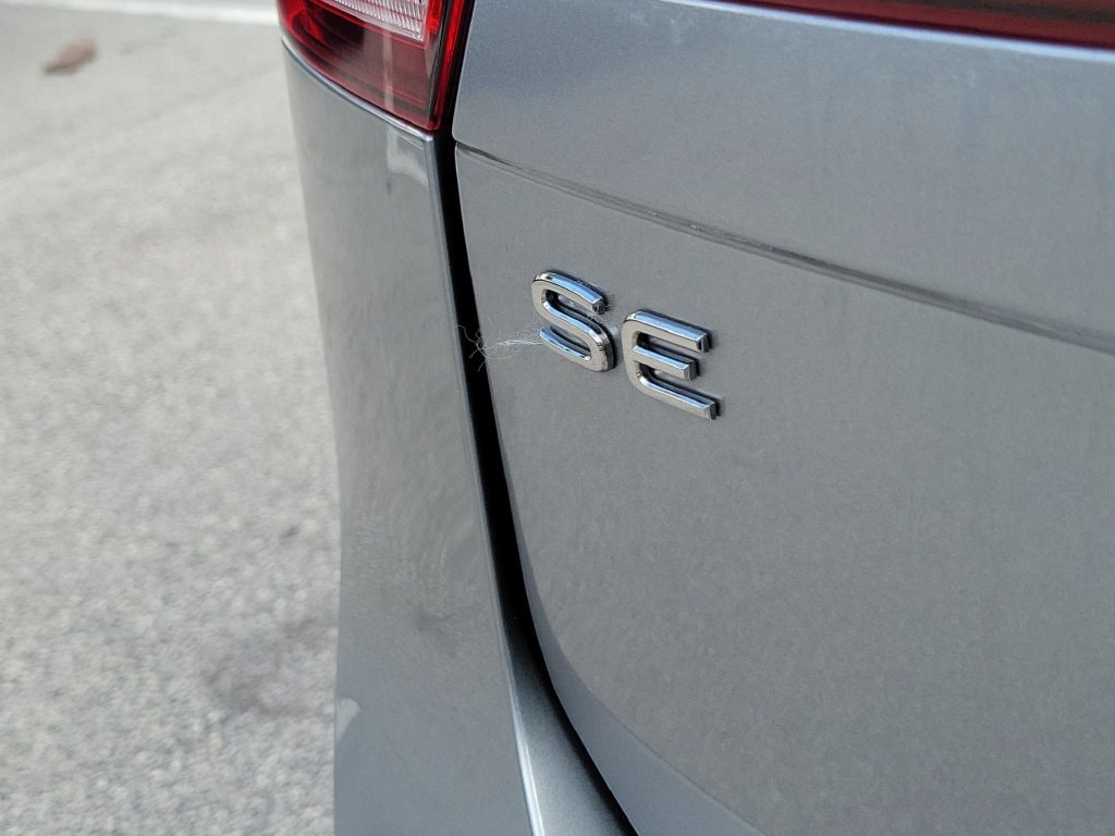 2024 Volkswagen Tiguan SE - Photo 5
