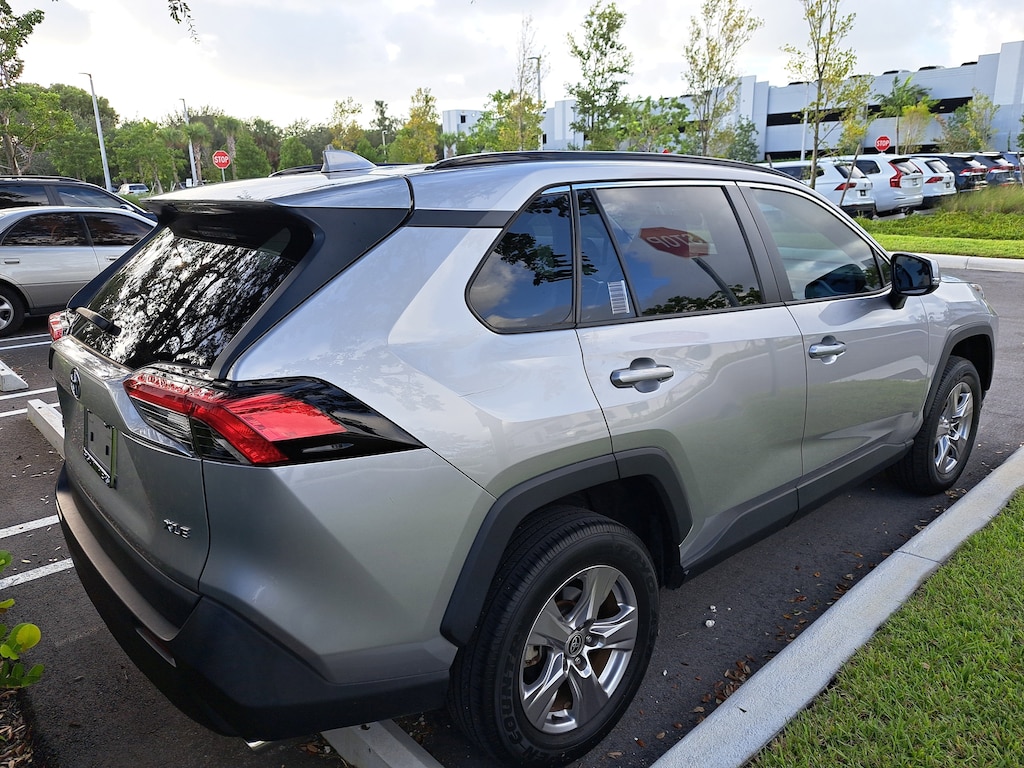 Used 2022 Toyota RAV4 XLE SUV