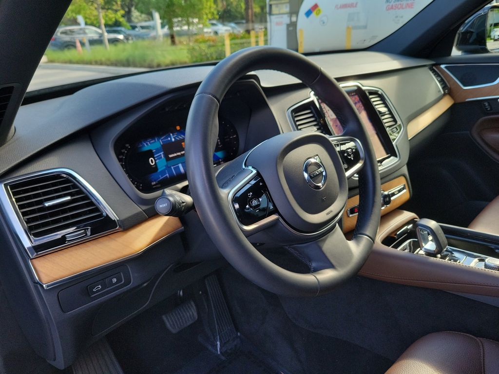 2023 Volvo XC90 Plus - Photo 20