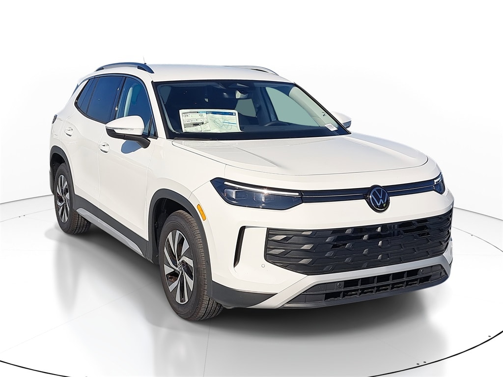 2025 Volkswagen Tiguan S's photo