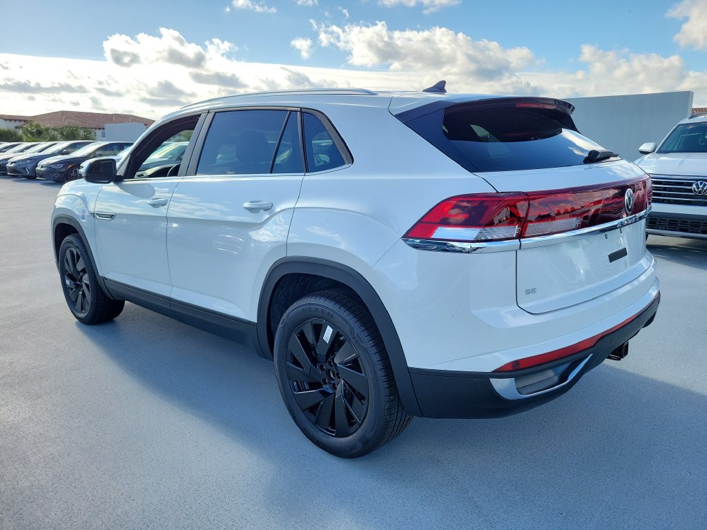 New 2026 Volkswagen Atlas Cross Sport SE w/Technology SUV