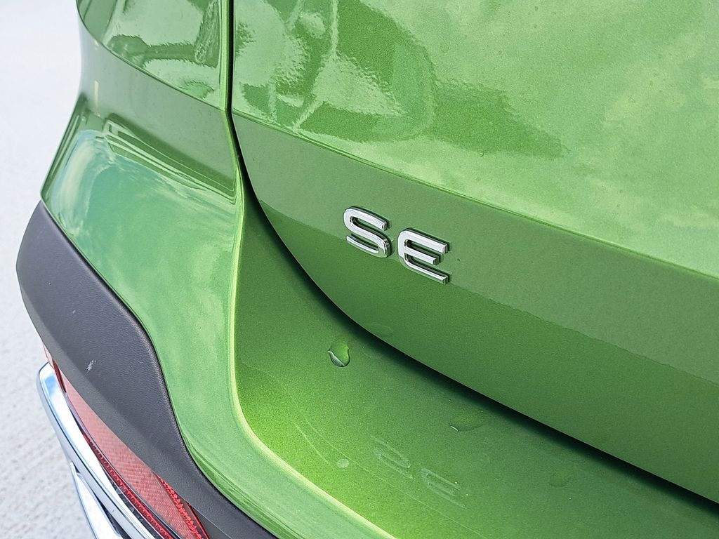 2025 Volkswagen Taos SE - Photo 6