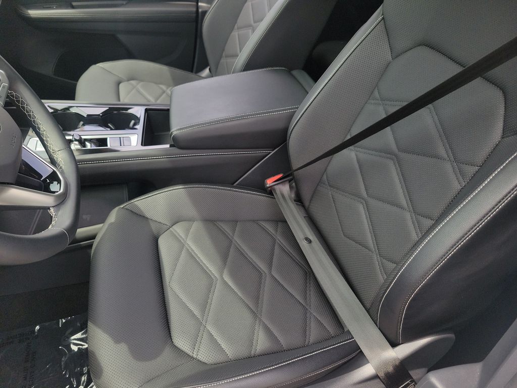 2024 Volkswagen Atlas SE w/Tech - Photo 22