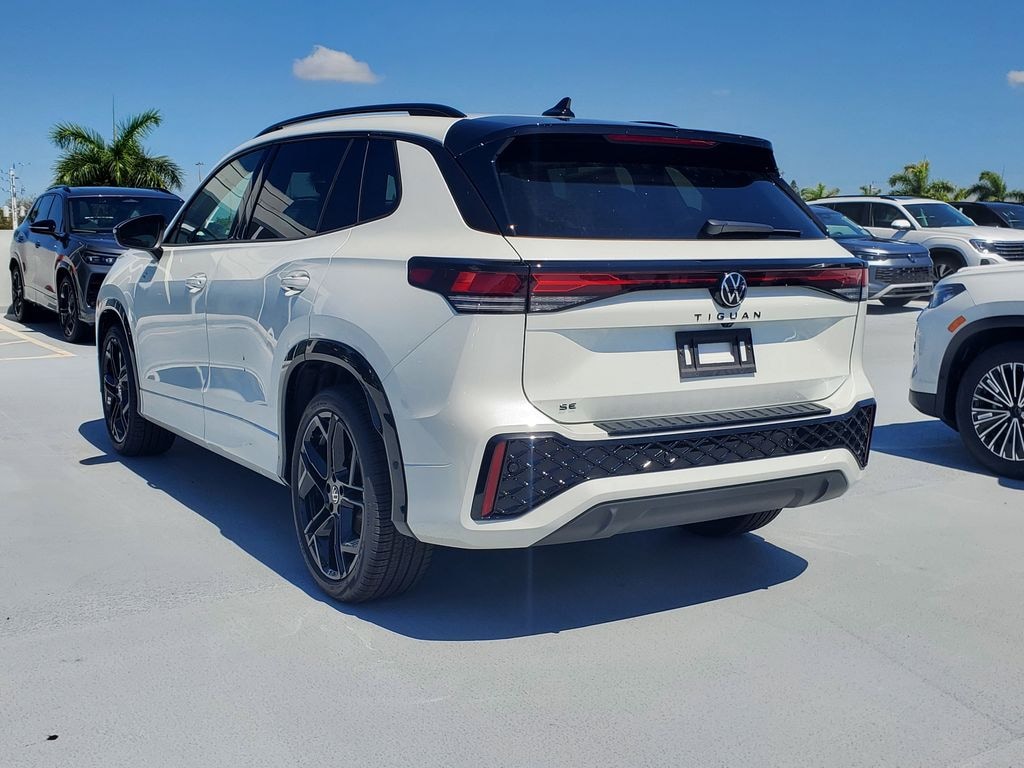 New 2026 Volkswagen Tiguan 2.0T SE R-Line Black SUV